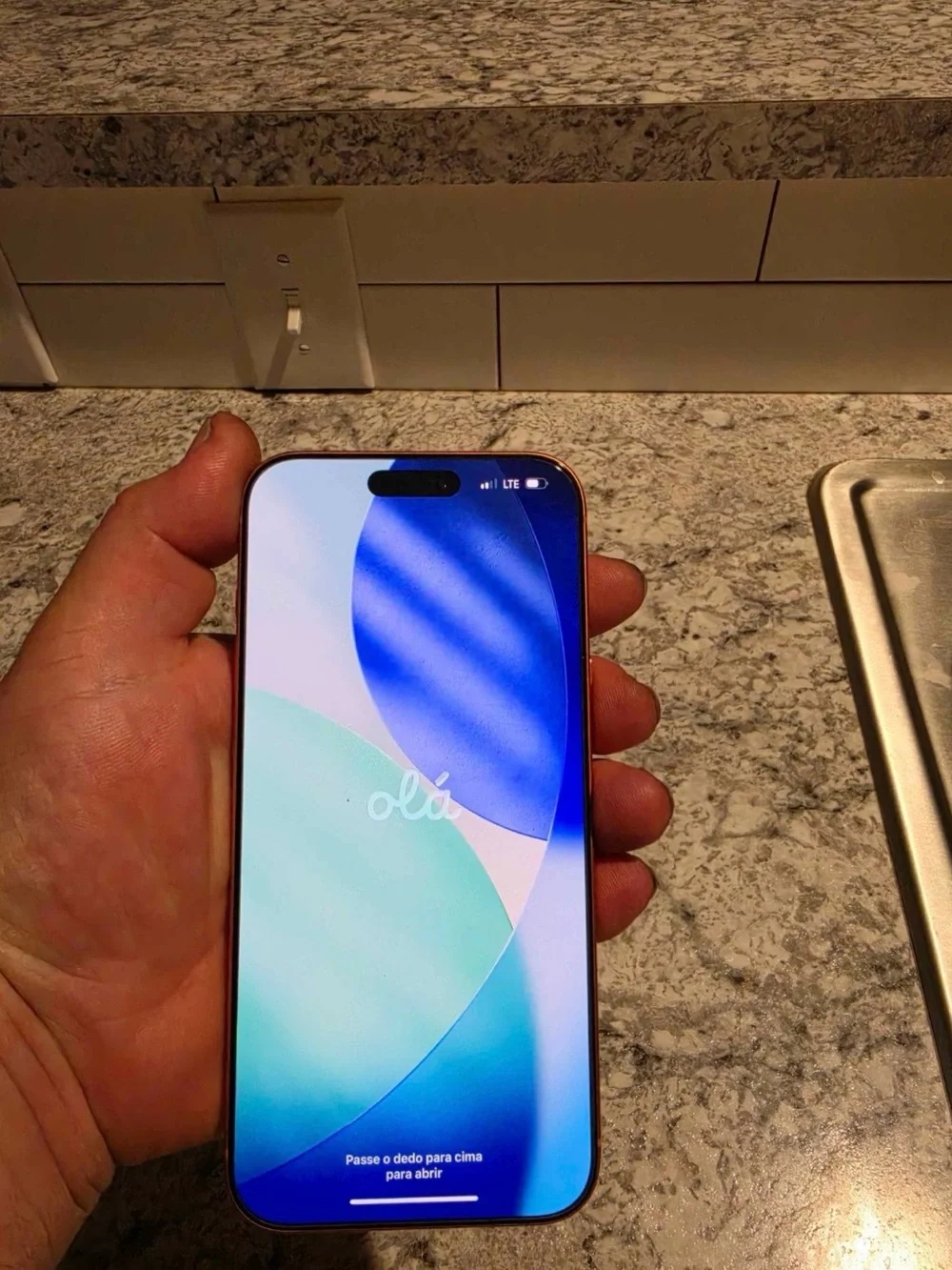 Smartphone in Rose Gold - Unbranded